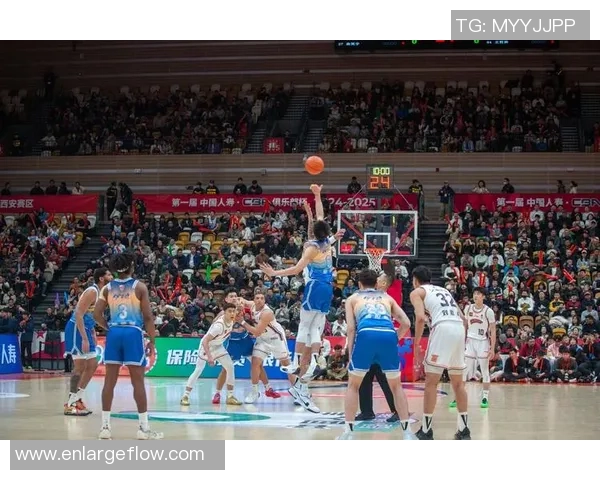 赛后分析:西安篮球队与南京篮球队的速度对决全景回顾 赛后分析:西安篮球队与南京篮球队的速度对决全景回顾