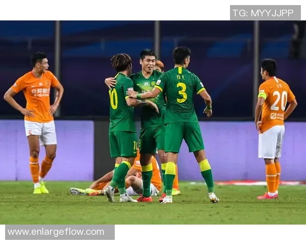 赛后分析：北京足球队与武汉足球队实力对比及比赛亮点总结